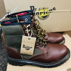 Dr.Martens Boots For Big Kids Or Women 