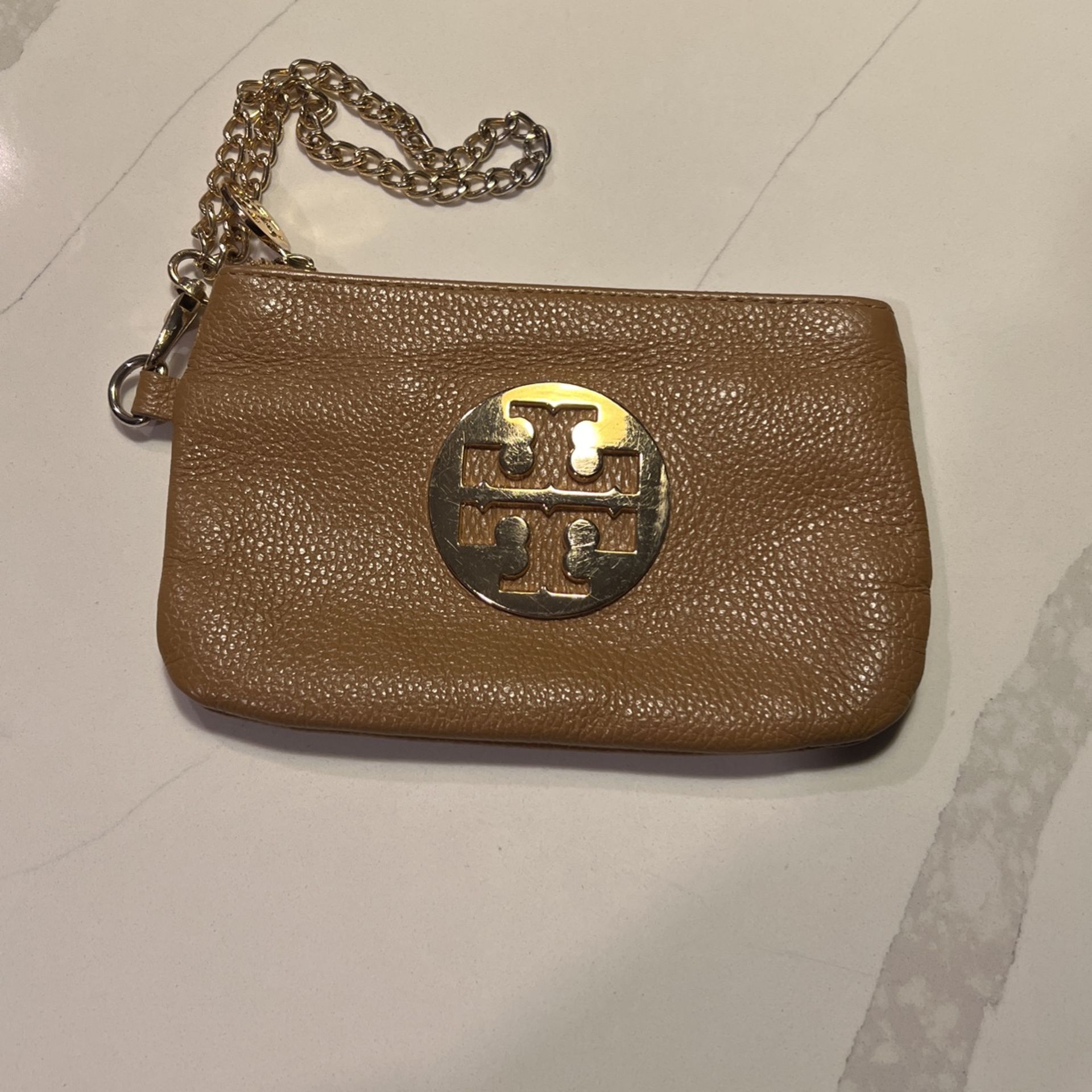 Tory Burch Original Chain Wallet for Sale in Chicago, IL - OfferUp