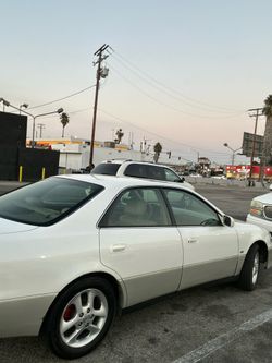 2000 Lexus ES 300