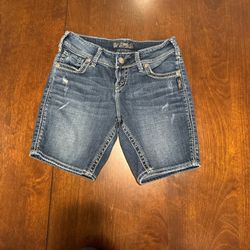 Dark blue jean shorts by Silver Jeans
