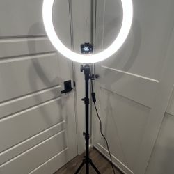 Neewer Advanced 16-inch LED Ring Light