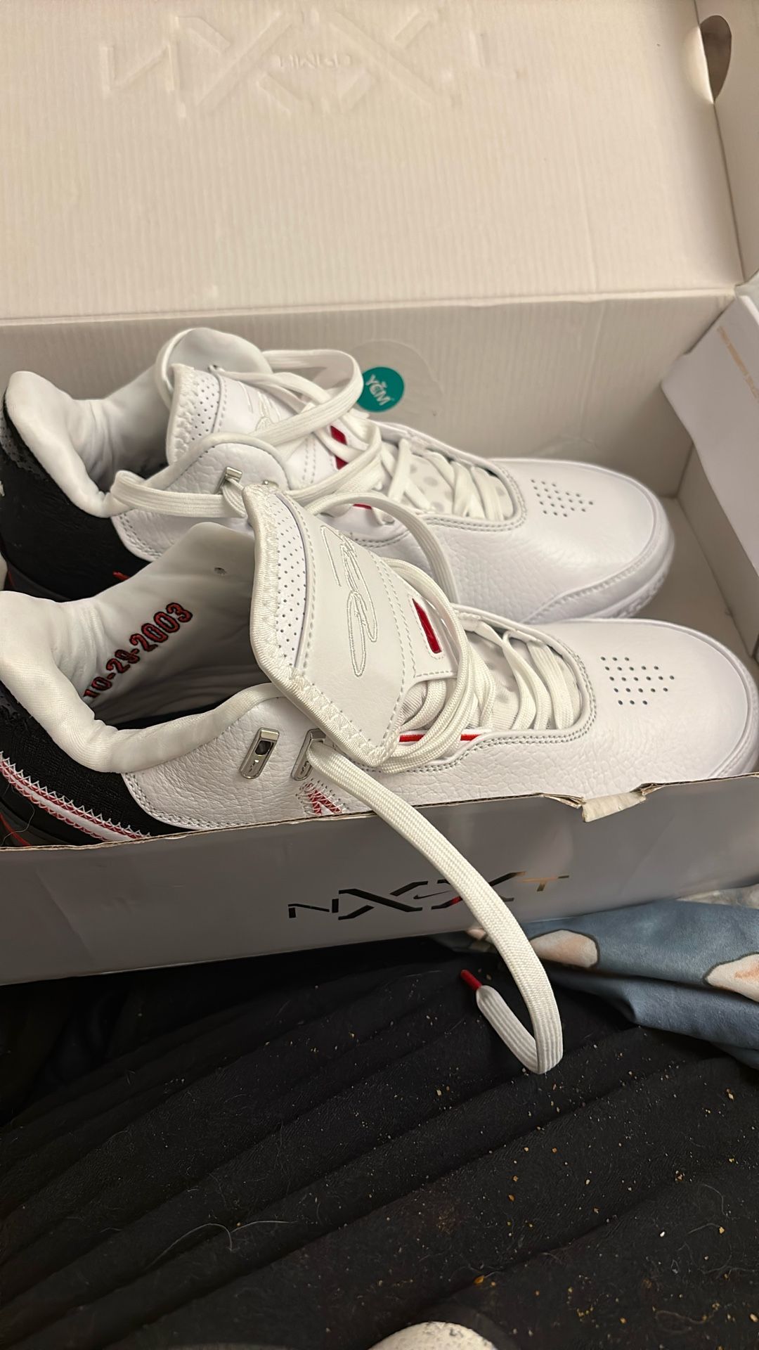 U know anyone who would buy this never worn before at all lmk