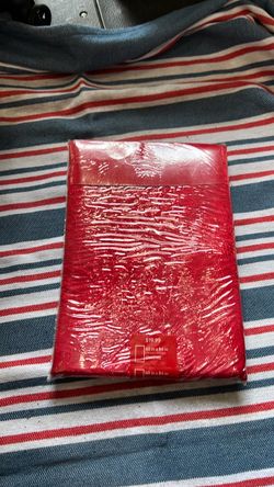 Red Christmas Tablecloth 60x84 Oblong
