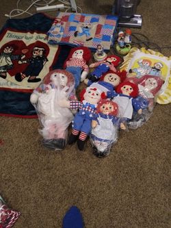 Raggedy ann n andy items different prizes make me a offer n take it all