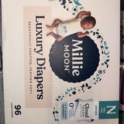newborn diapers 