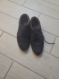 Mens Shoes Size 8.5 