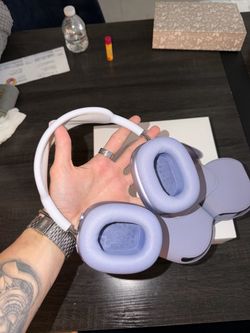 Apple AirPods Max Purple