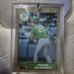 Mark McGuire Oakland AS .  TOPPs And TIFFANY Collectible Baseball Card