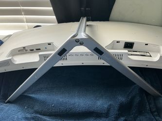 32 inch moniter