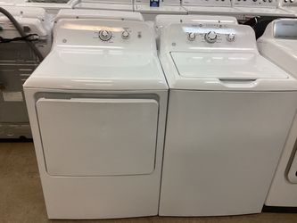 GE 4.5 cu.ft. Top Load Washer and 7.4 cu.ft. Electric Dryer Set