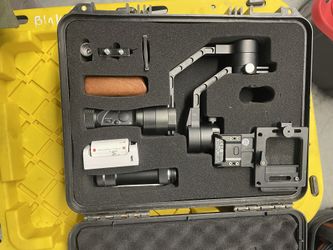 3 Axis Camera Stabilizer Zhiyun