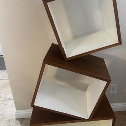 Equilibrium bookcase by Malagana Design