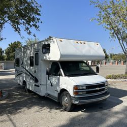 2001 Chevrolet 3500 Sunseeker LE
