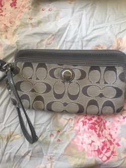 Coach wristlet wallet