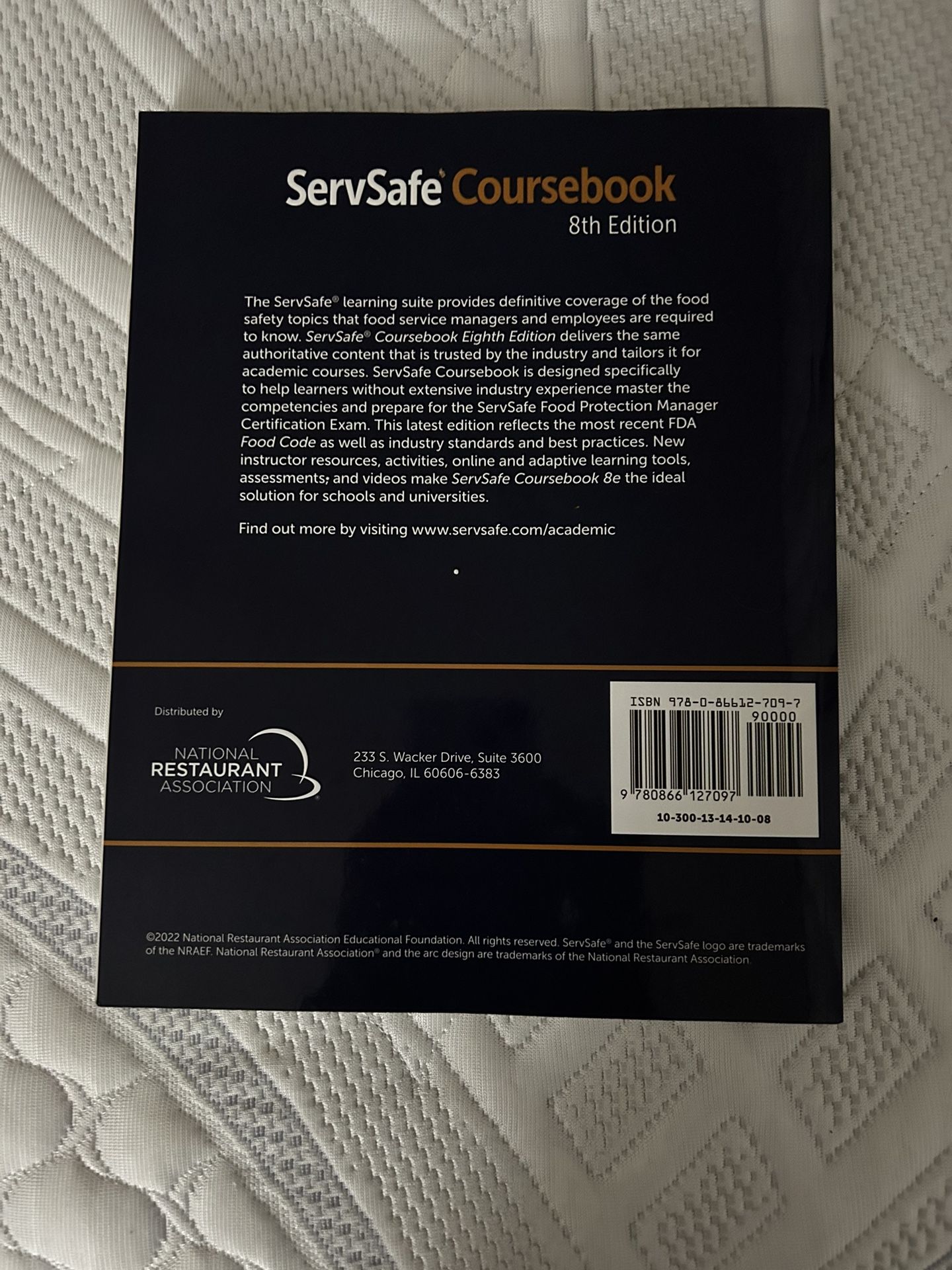 ServSafe Coursebook (8th Edition for Sale in Diamond Bar, CA