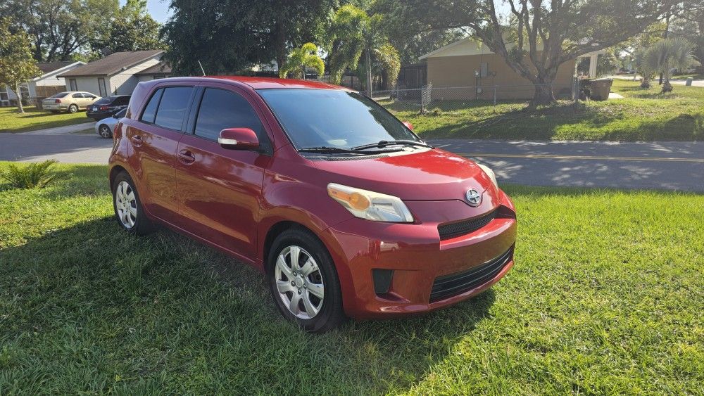 2010 Scion xD