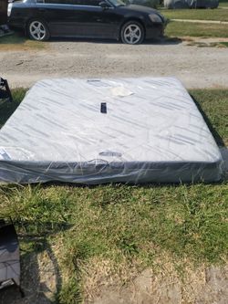 King  Mattress Pillow Top 