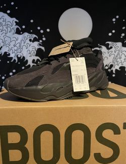 Adidas Yeezy 700 Vanta