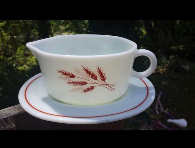 Vintage Pyrex gravy boat