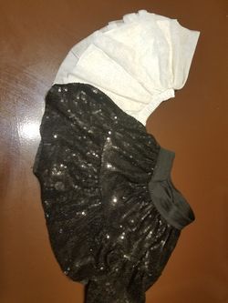 Sz24m white- sz5 black sparkley skirt