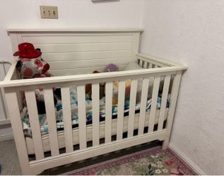 Crib with Matress
