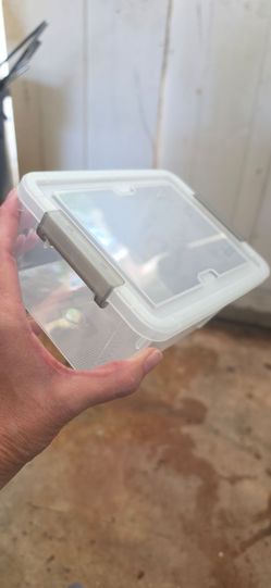 1.3 qt containers brand new x 20