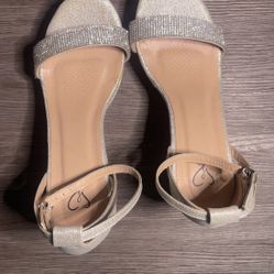 Sparkle Rhinestone Block Heels – Size 8 – Worn Once – Perfect for Weddings & Parties!