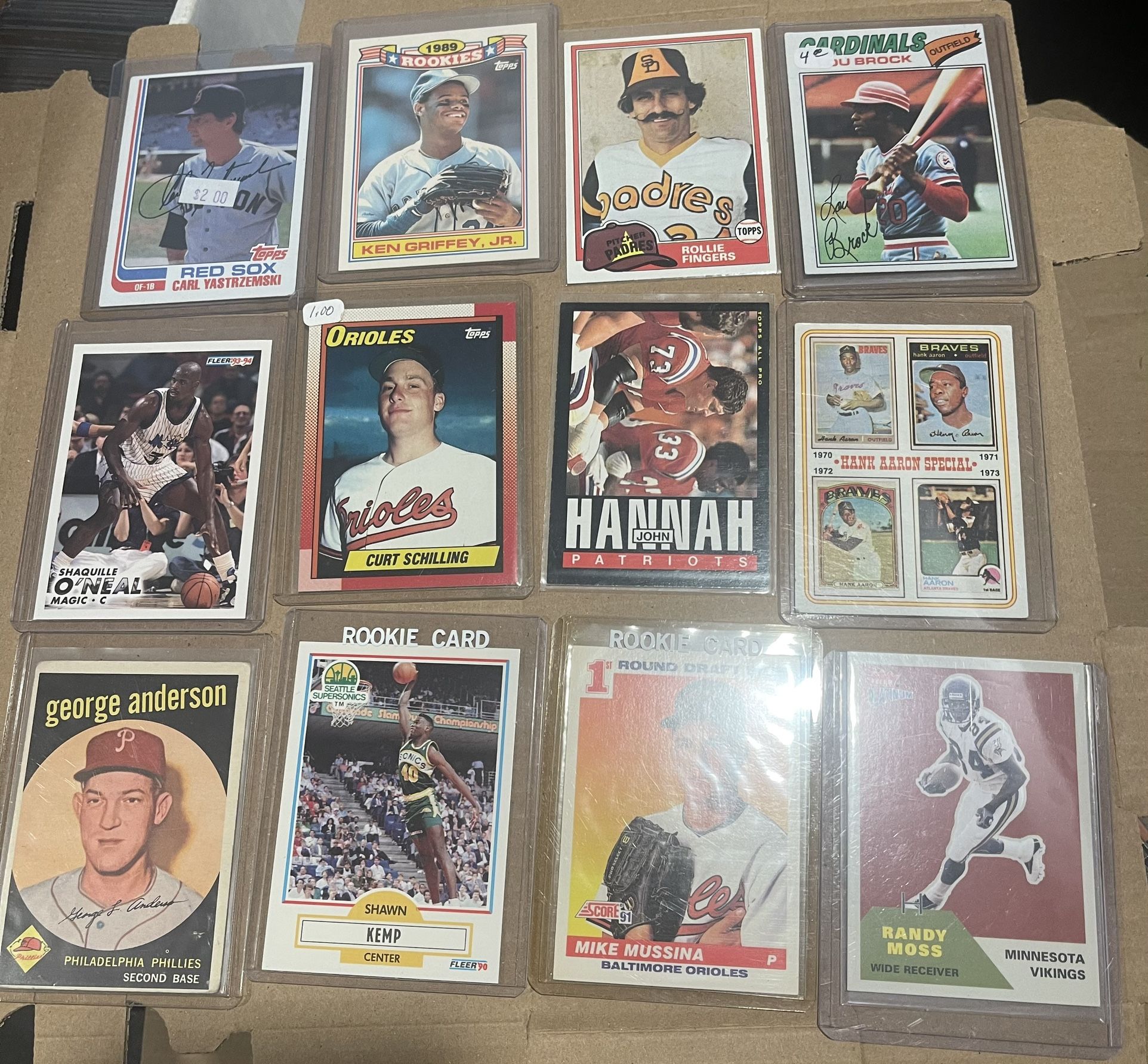 Lot of Baseball Basketball Football Sports Trading Collector Cards (600+ Cards)