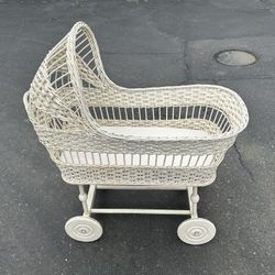 Antique Baby Carriage 