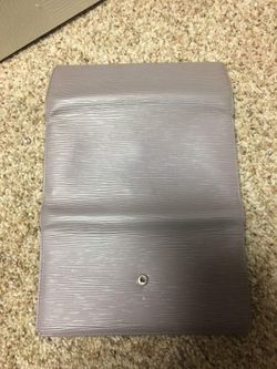 Authentic Louis vuitton lilac epi wallet