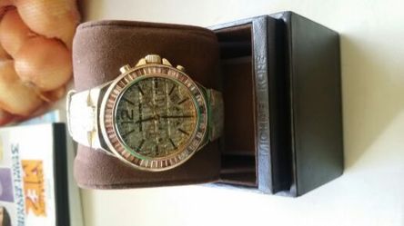 MK watch