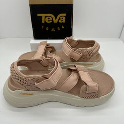 New: Teva Women’s Zymic Hiking Sandal MS Size 7