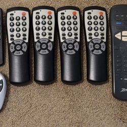 Remotes 13 Remotes For $10 ( PICK-UP ONLY  )