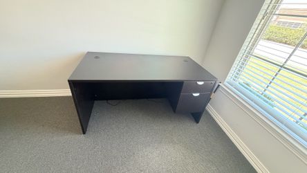 Black Office Desk with 2 drawers