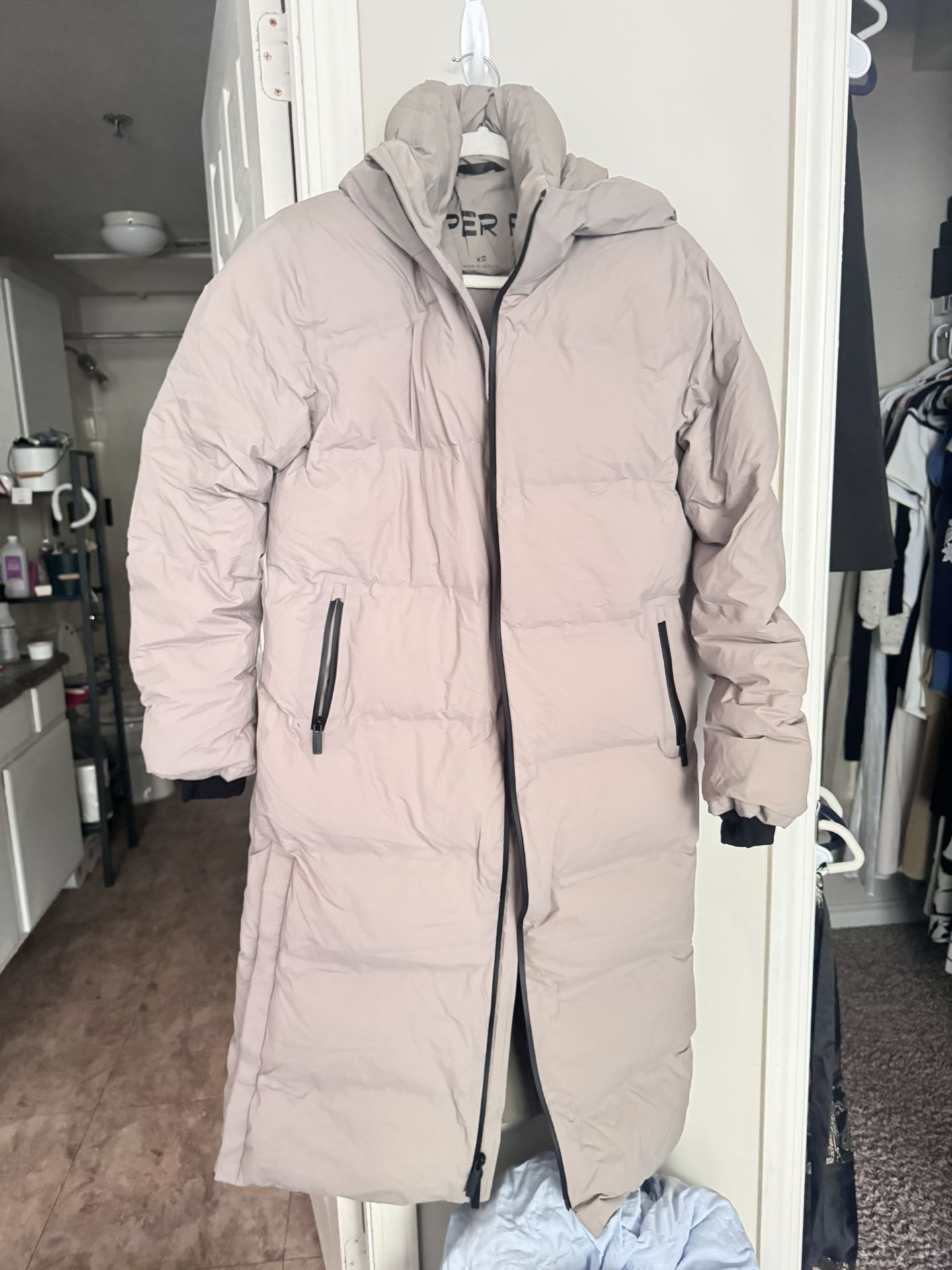 the super puff Aritzia