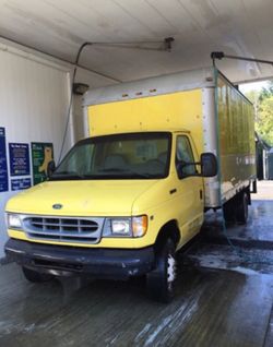 1999 Ford E350 16Ft