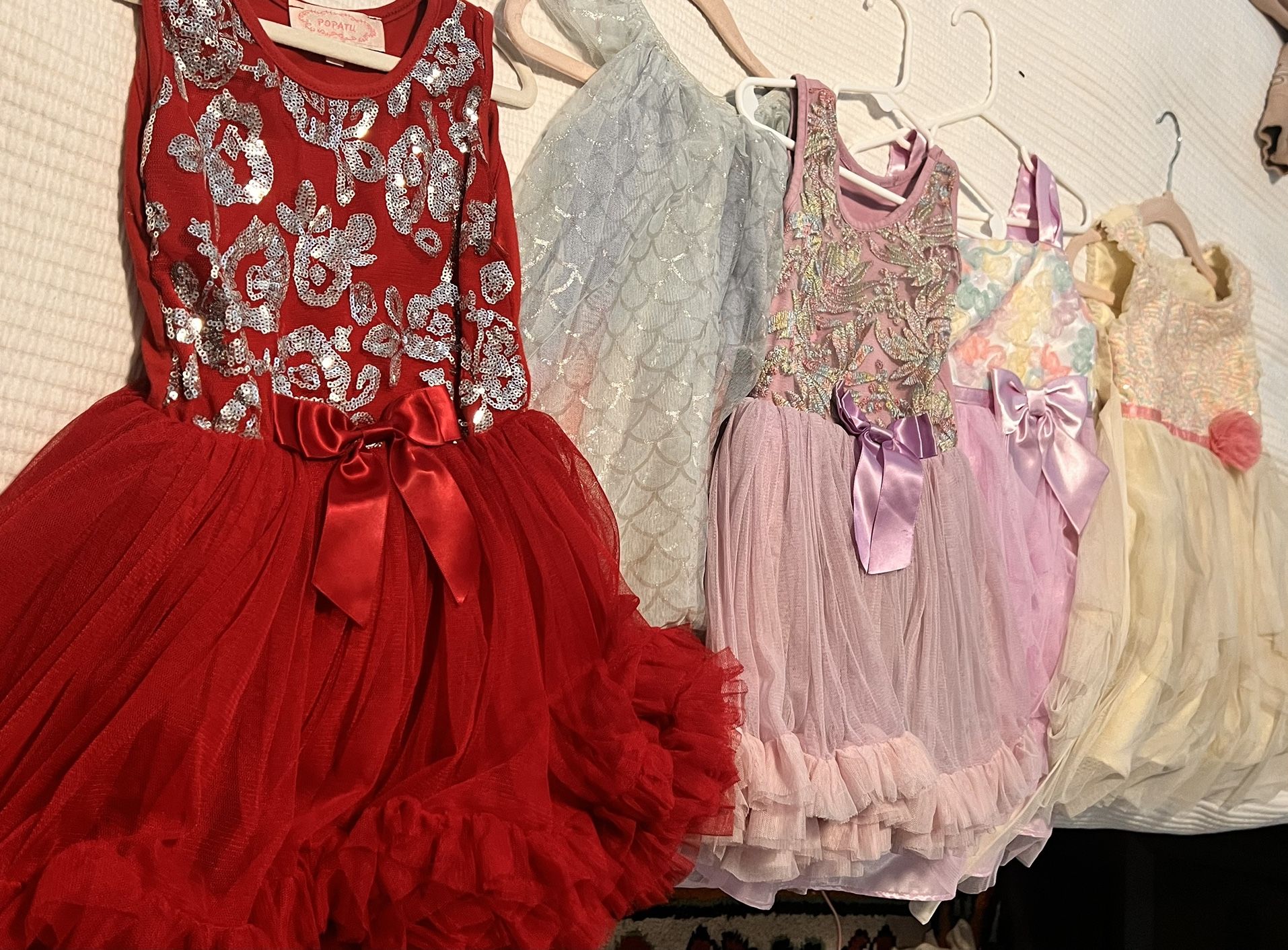 5 beautiful dresses mostly for 3T 