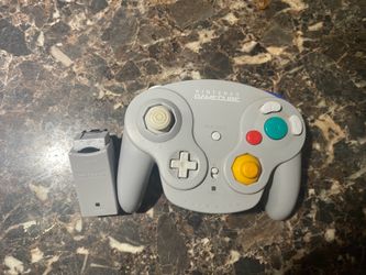 Wave bird GameCube controller