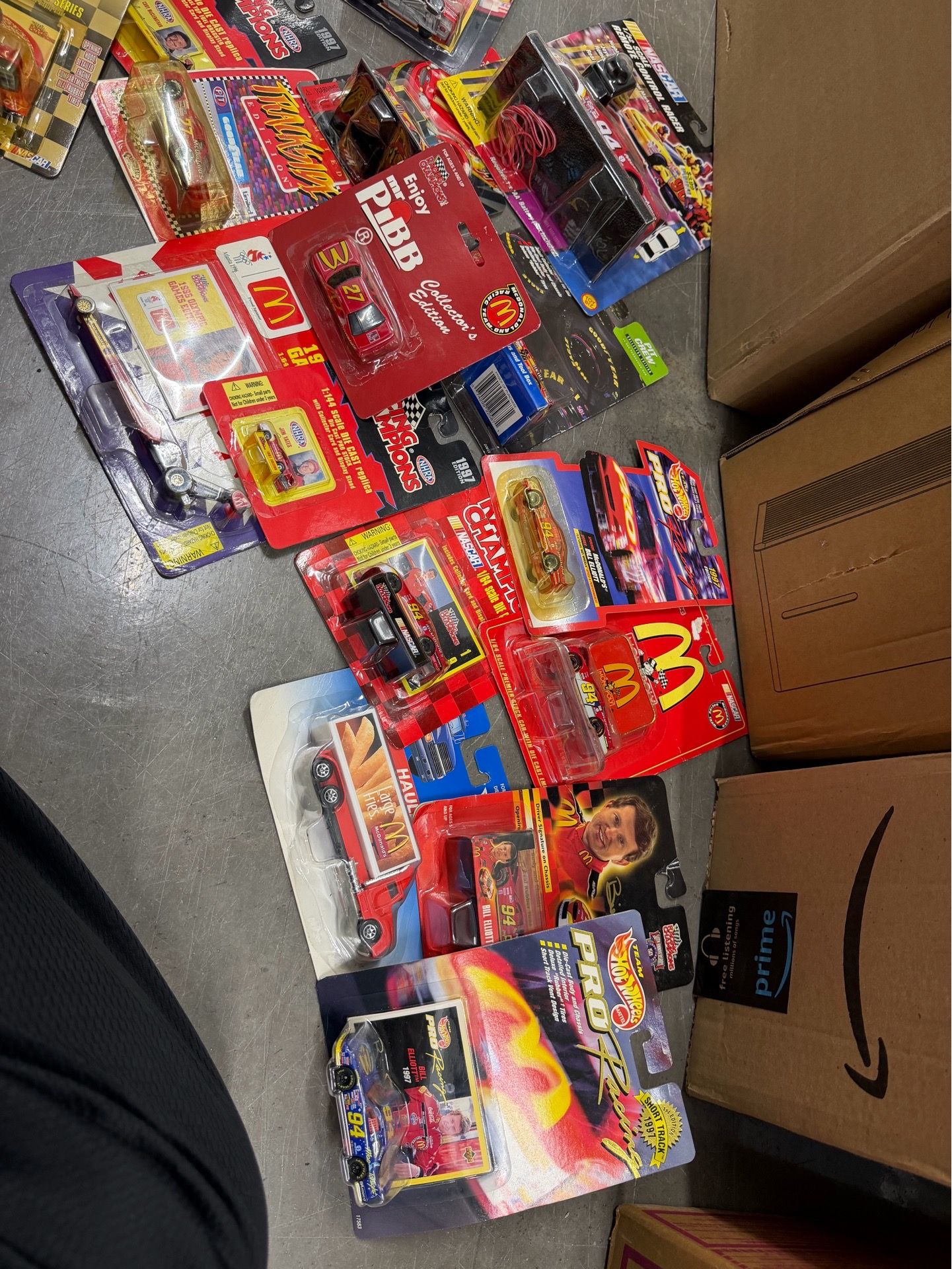 McDonalds collectibles/ hot wheels