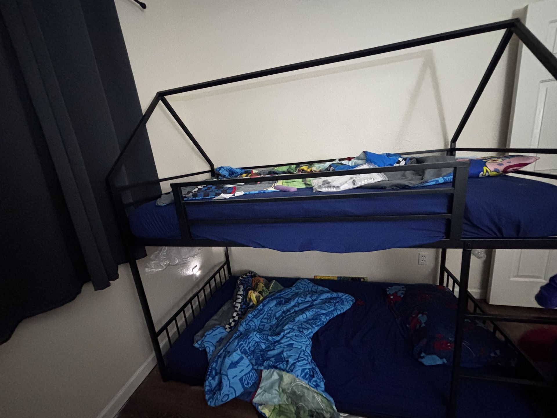 Bunk bed