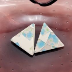 Vintage 1980s Enamel Floral Collage Triangle Fashion Earrings Pierced 1.5"