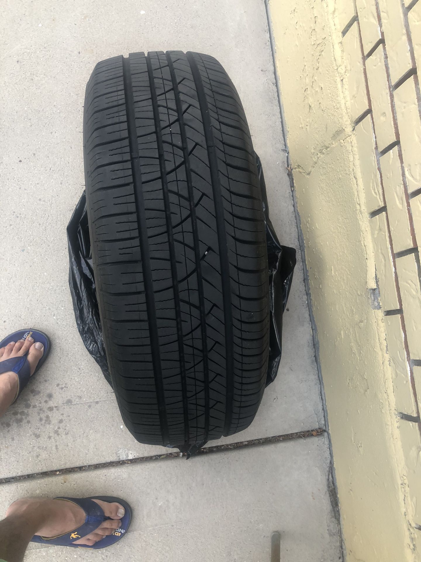 225/65/16 tire