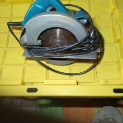 Makita Saw 
