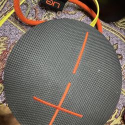 UE Roll - Wireless Waterproof Speaker