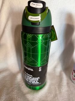 Owala FreeSip Insulated Water Bottle Green