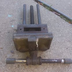 Vintage Vise 