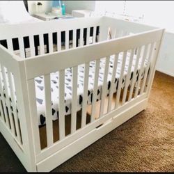 Pre-Owned Babyletto Mercer 3-in-1 Convertible Crib w/ Storage Drawer