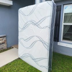 NEW QUEEN MATTRESS AND BOX SPRING -- Also Available In All Sizes.