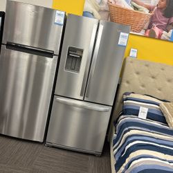 Whirlpool 20 Cu ft Refrigerator 