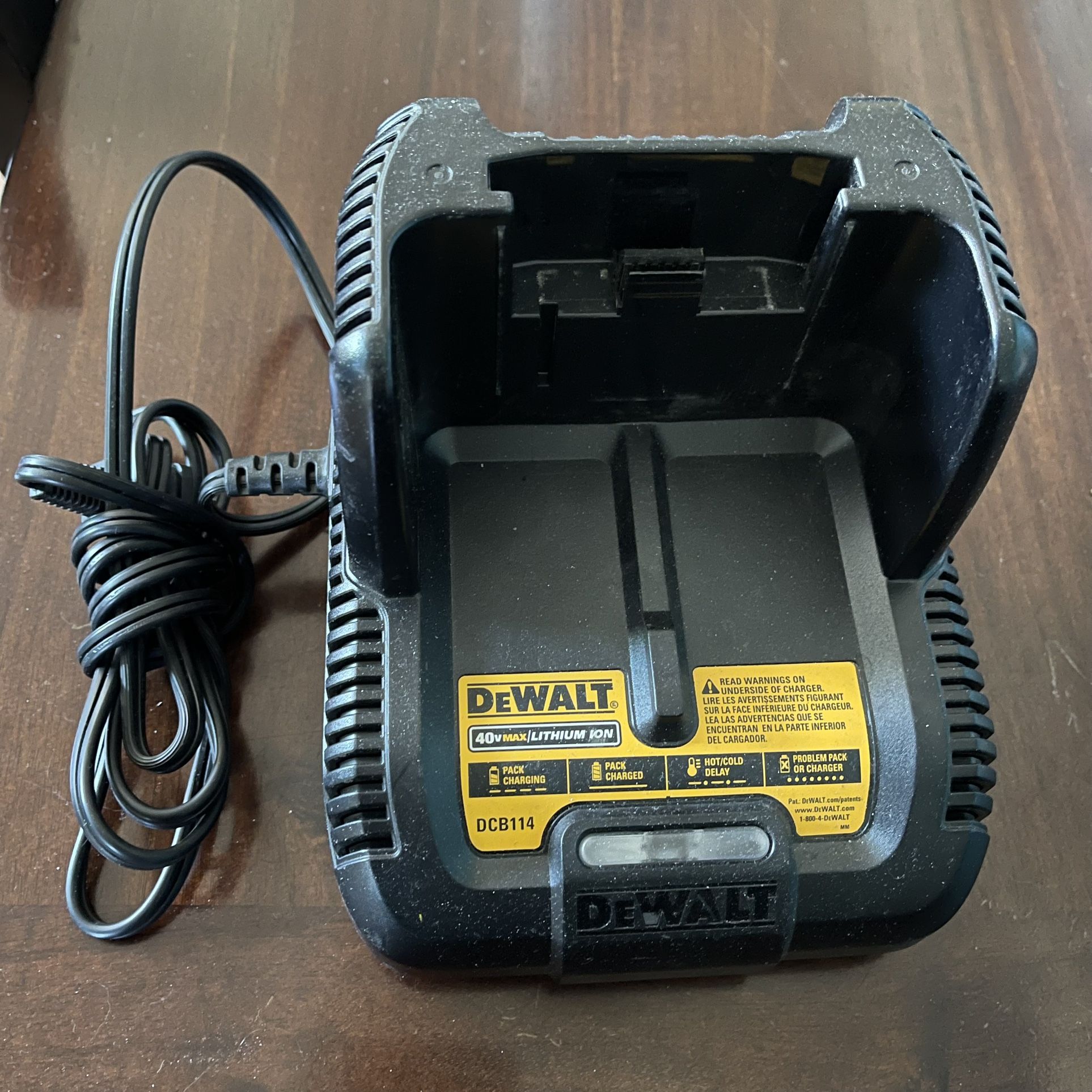 DeWalt DCB114 40v Max Lithium Ion Charger ONLY Pre Owned for